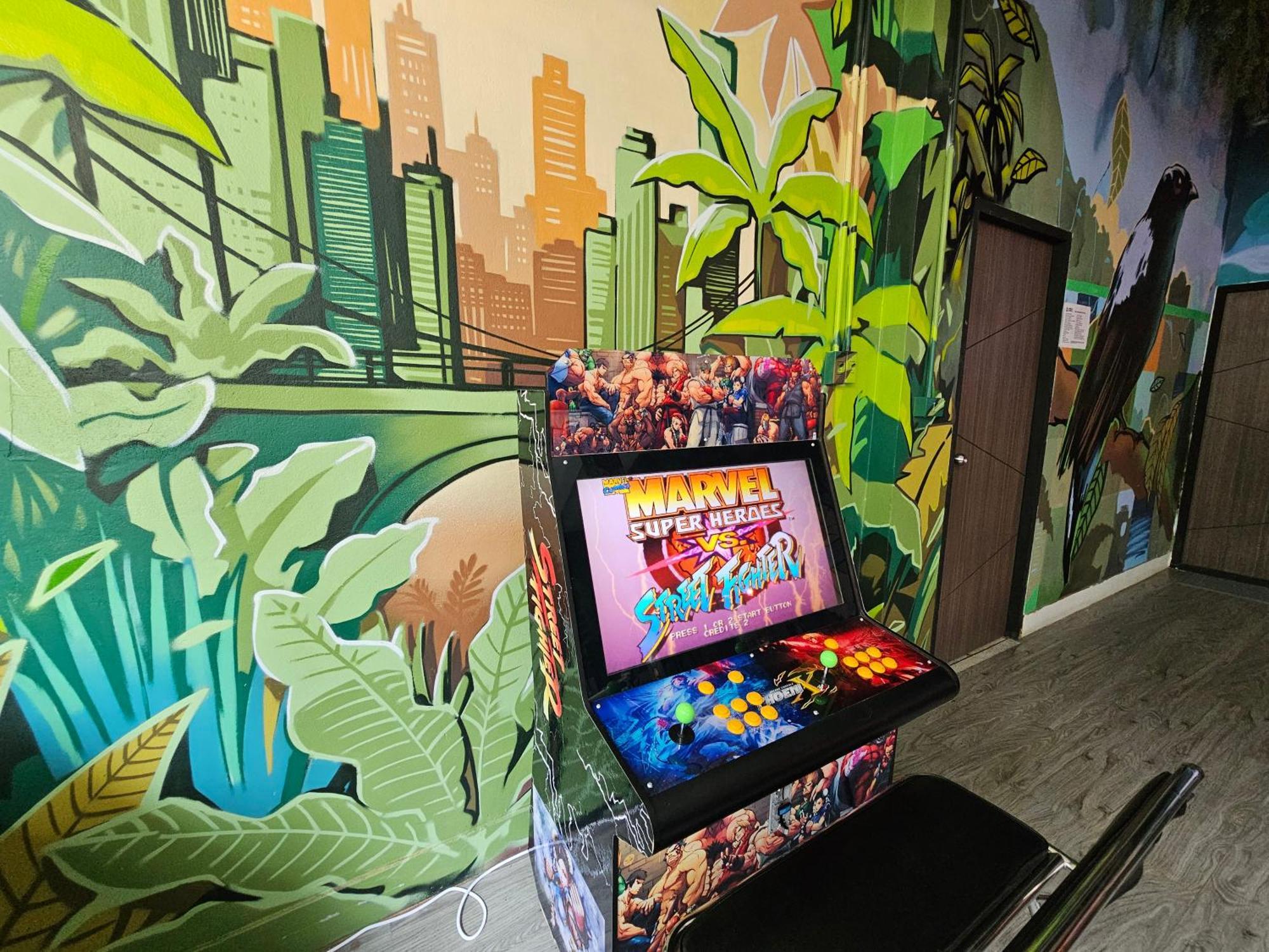 Urban Jungle Hostel กรุงเทพมหานคร ภายนอก รูปภาพ