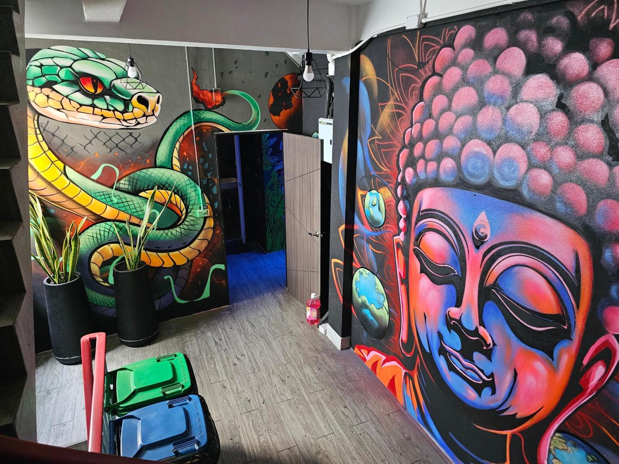 Urban Jungle Hostel กรุงเทพมหานคร ภายนอก รูปภาพ